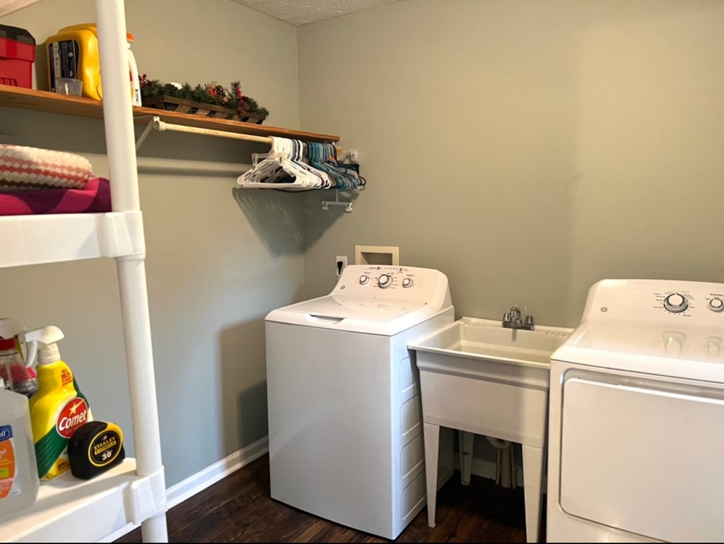 Additional View of Laundry Room